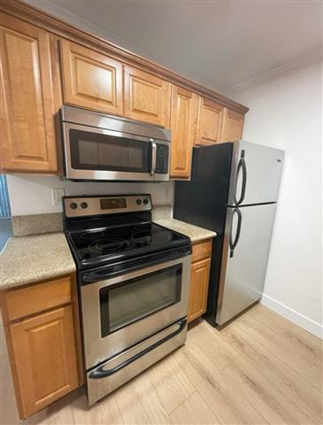 $2995 : Apartment For Rental image 5