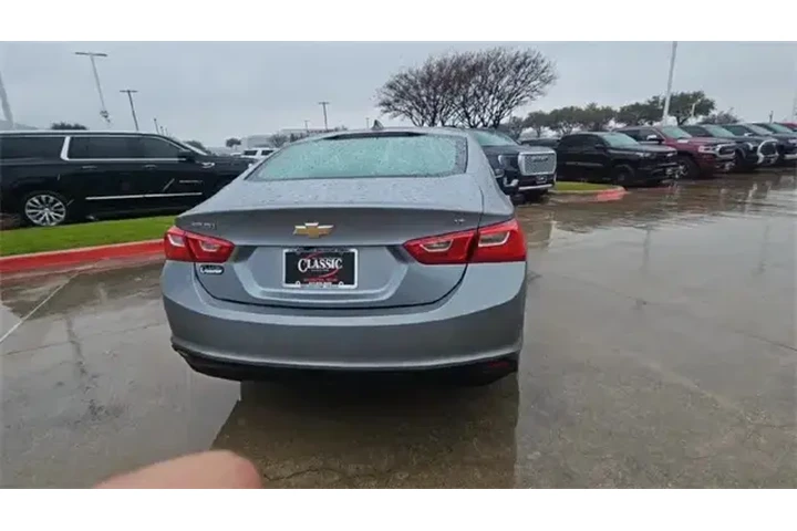 $16987 : Chevrolet Malibu 2023 LT 4dr image 7
