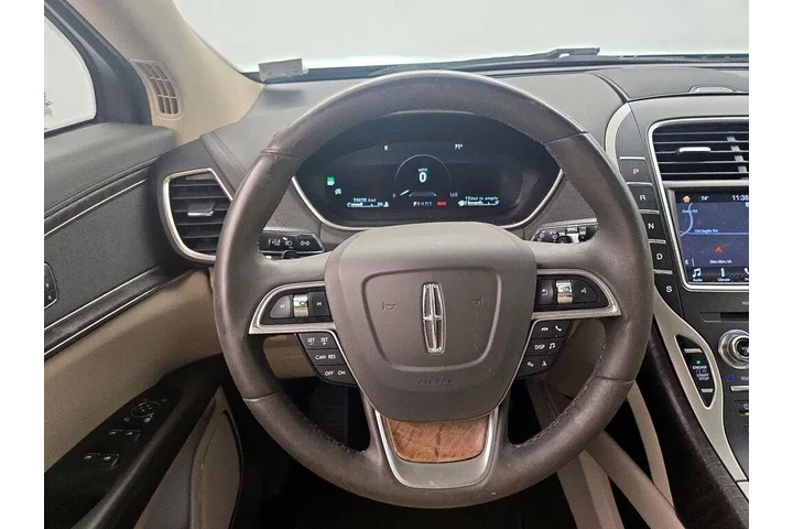 $26998 : Lincoln Nautilus 2019 Select image 10