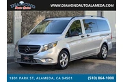 $22988 : 2016 Metris Passenger Van RWD thumbnail