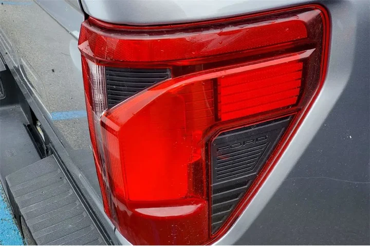 $39988 : Ford F-150 2024 4x4 XLT 4dr image 6