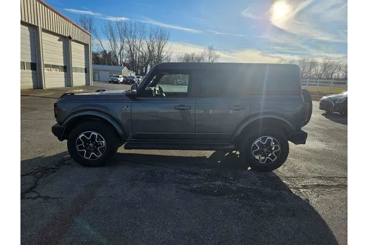 $37500 : Ford Bronco 2022 4x4 Outer B image 8