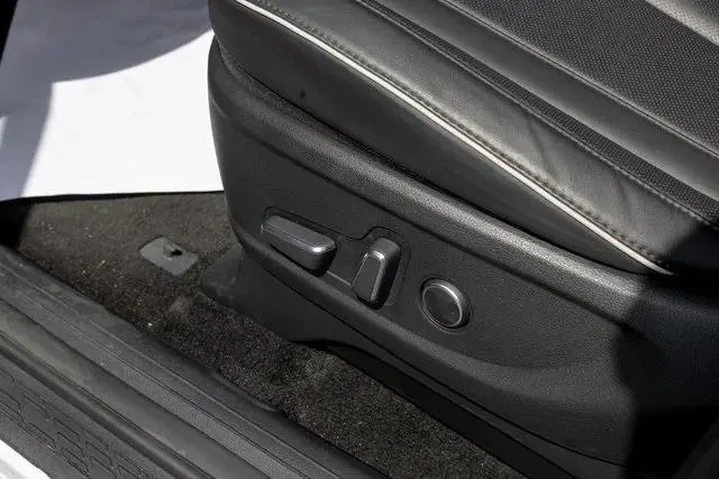 $39993 : Hyundai PALISADE 2025 AWD SE image 6