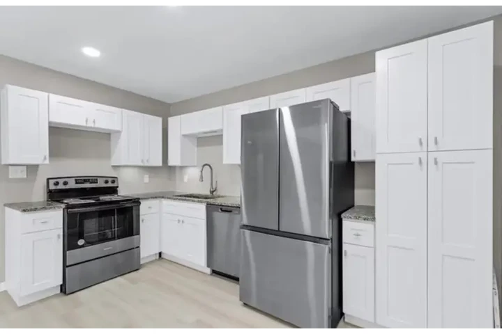 $1400 : 3 Bedroom Home in Houston, TX image 2