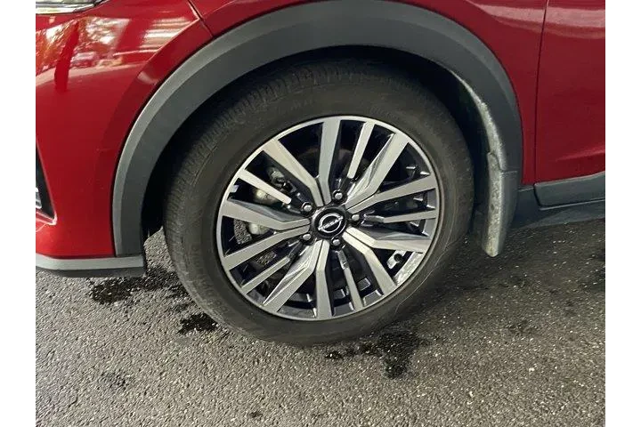 Nissan Kicks 2023 SV 4dr Cro image 9