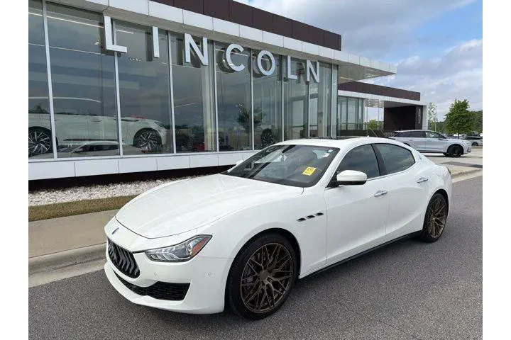 $19898 : Maserati Ghibli 2019 4dr Sed image 1