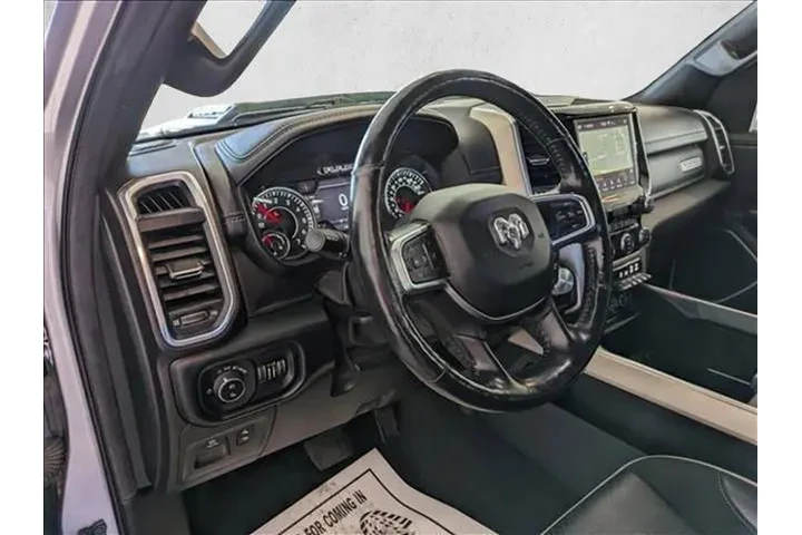 $25990 : Ram 1500 2019 4x4 Laramie 4d image 10