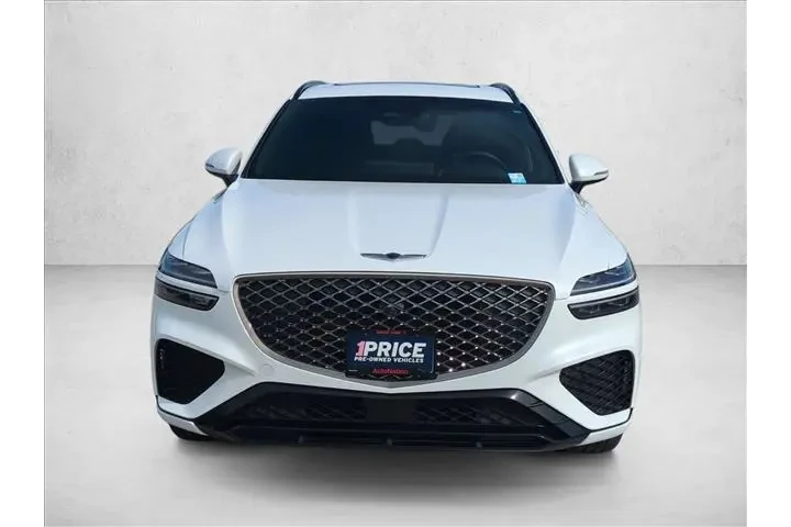 $34890 : Genesis GV70 2023 AWD 2.5T S image 2