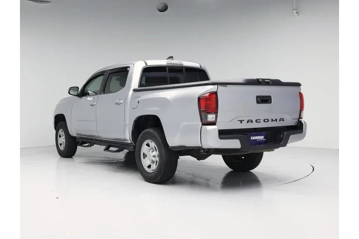 $30998 : Toyota Tacoma 2022 4x2 SR 4d image 2