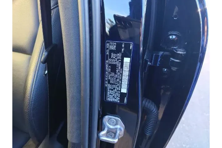 $27094 : Volvo XC60 2021 AWD T5 Momen image 8