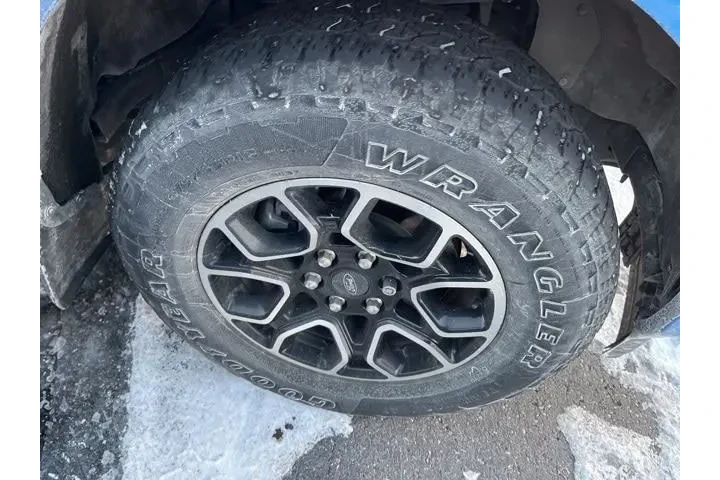 $32000 : Ford F-150 2021 4x4 XLT 4dr image 7