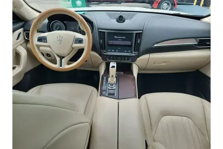 $33990 : Maserati Levante 2022 AWD GT image 7