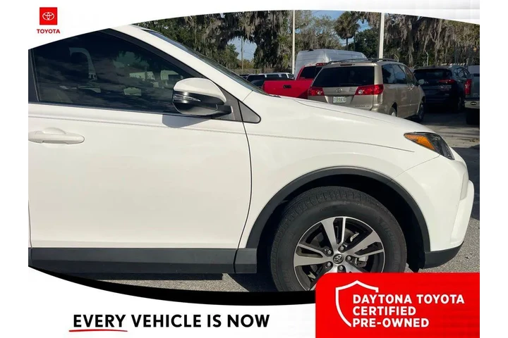 $17200 : Toyota RAV4 2017 XLE 4dr SUV image 9