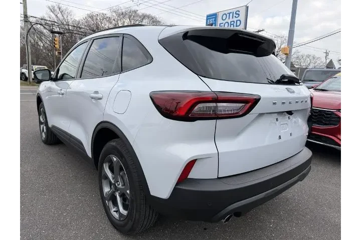 $28700 : Ford Escape 2025 AWD ST-Line image 2