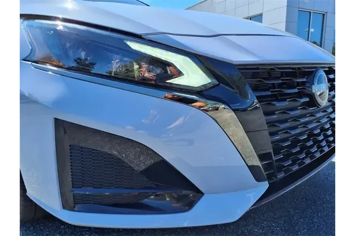 $26995 : Nissan Altima 2025 2.5 SR 4d image 9