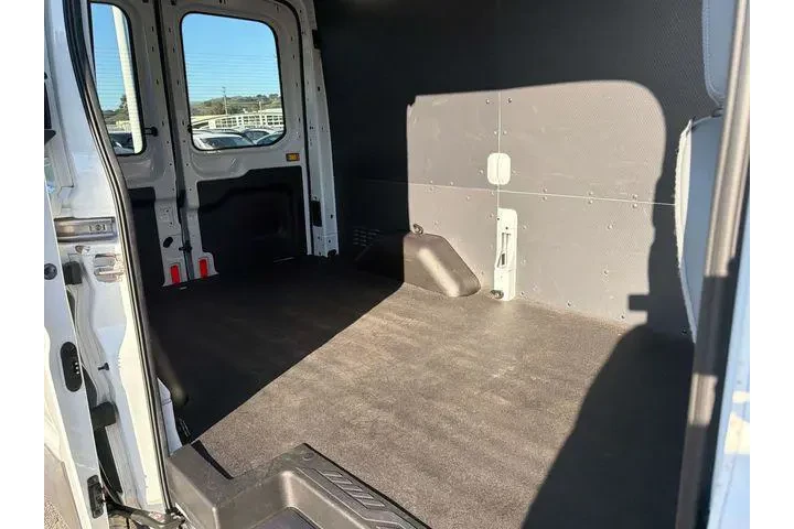 $33990 : Ford Transit 2015 150 3dr SW image 9