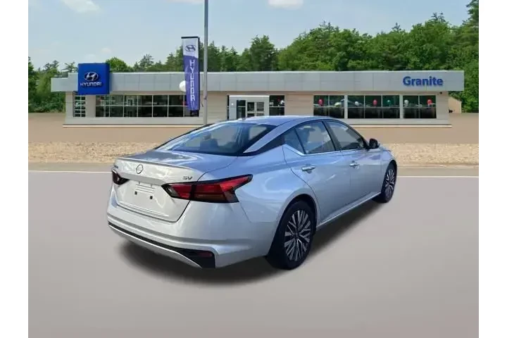 $16990 : Nissan Altima 2023 2.5 SV 4d image 7