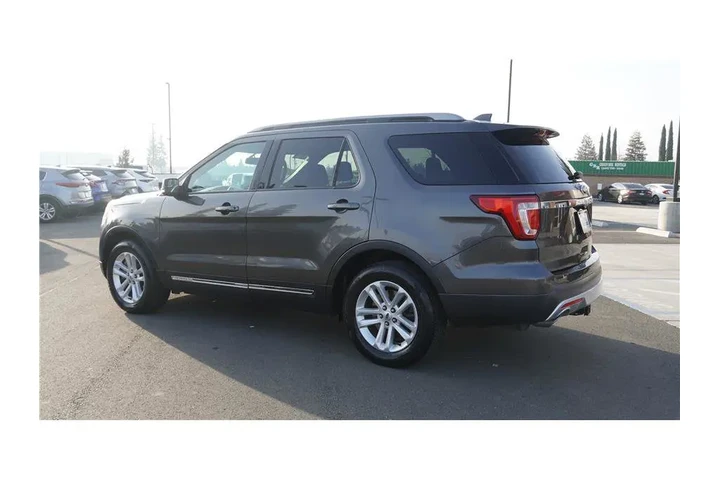 $19984 : 2017 Explorer XLT image 8