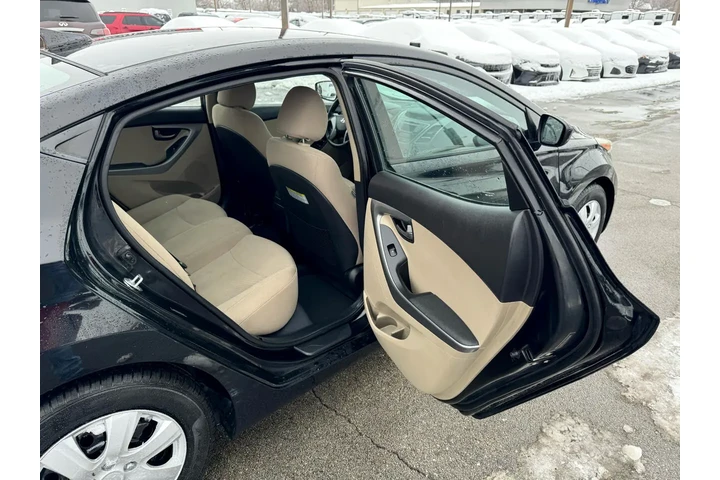 $9980 : 2016 Elantra 4dr Sdn Auto SE image 10