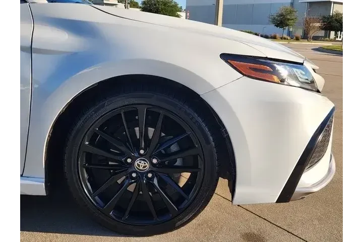 $26899 : Toyota Camry 2021 XSE 4dr Se image 8