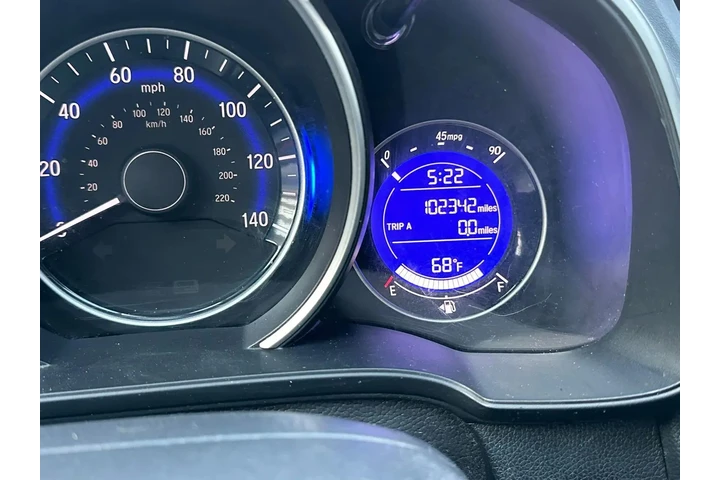 $8800 : 2015 HONDA FIT2015 HONDA FIT image 4