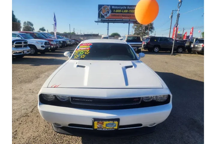 $15599 : 2014 Challenger R/T image 3
