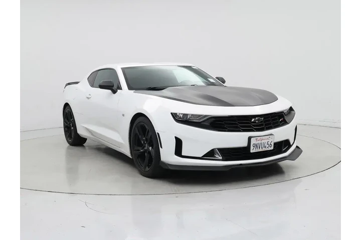 $27998 : Chevrolet Camaro 2022 LT 2dr image 1