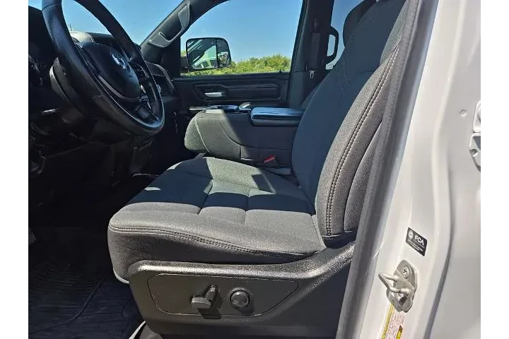 $27265 : Ram 1500 2023 4x4 Tradesman image 5