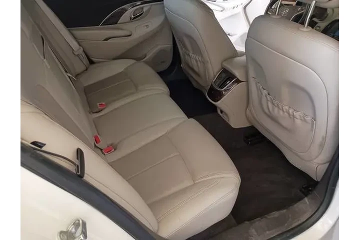 $9800 : 2014 LaCrosse Premium I image 10