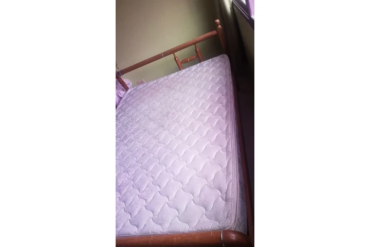 $50 : Vendo cama matrimonial usada image 1