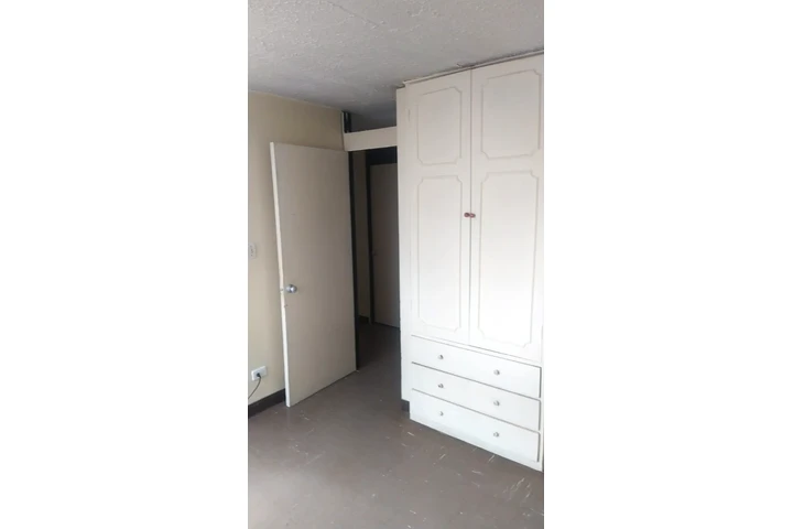 $600000 : Arriendo habitación amoblada image 6