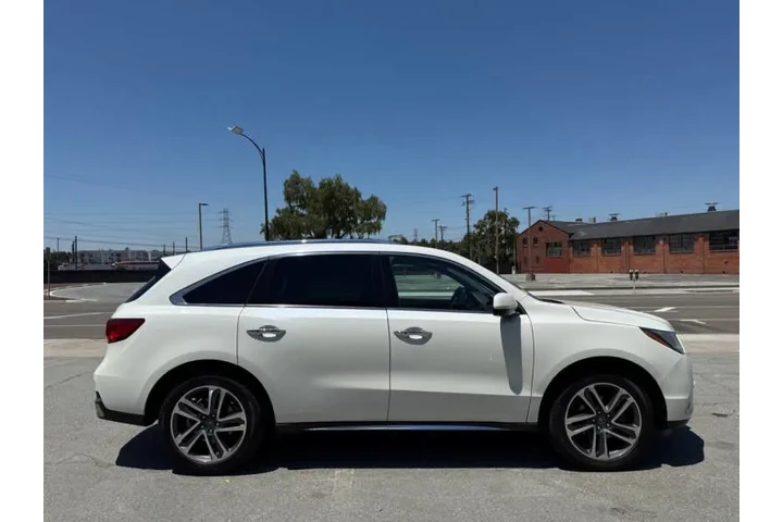 2017 MDX SH-AWD w/Advance image 6