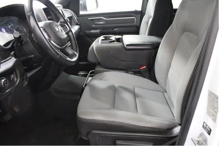 $30997 : Ram 1500 2022 4x4 Big Horn 4 image 5