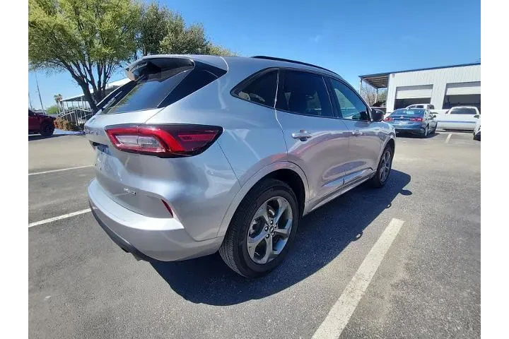 $23496 : Ford Escape 2024 AWD ST-Line image 3