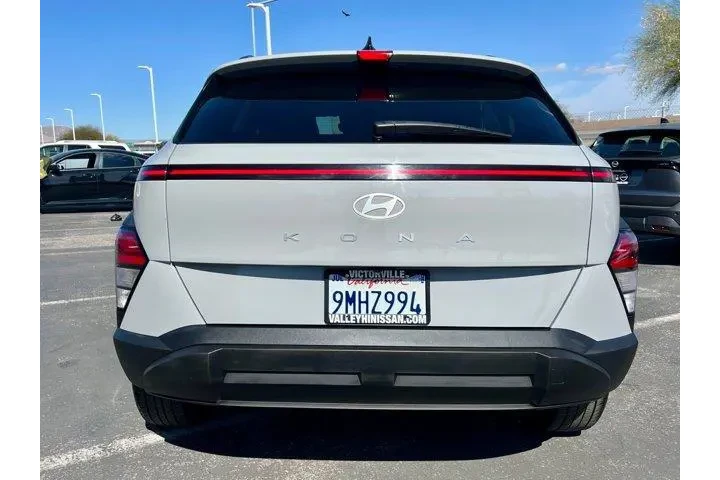 $19997 : Hyundai KONA 2024 SEL 4dr Cr image 4