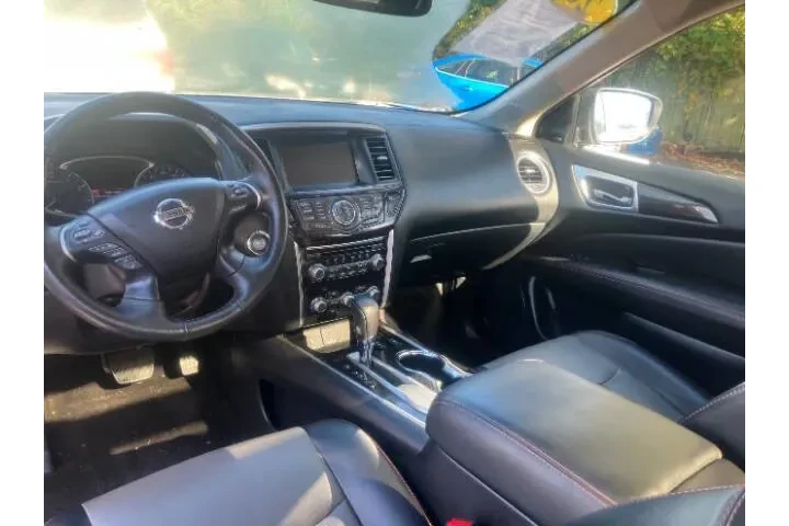 $20500 : 2019 Pathfinder SL image 9