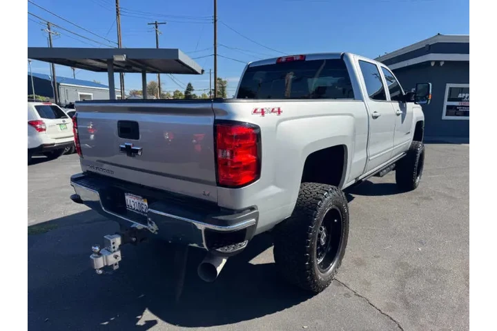 $35998 : 2017 Silverado 2500HD LT image 6