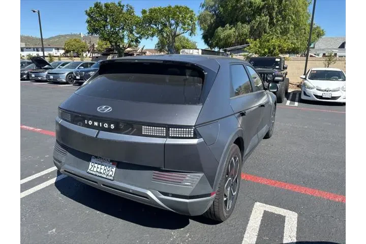 $23995 : Hyundai IONIQ 5 2023 SEL 4dr image 3