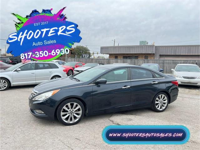 $7900 : 2013 Sonata Limited image 1