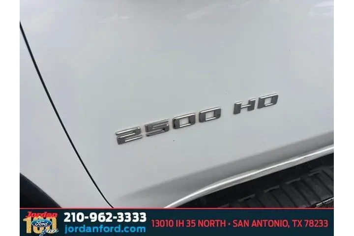 $34346 : Chevrolet Silverado 2500HD 2 image 7