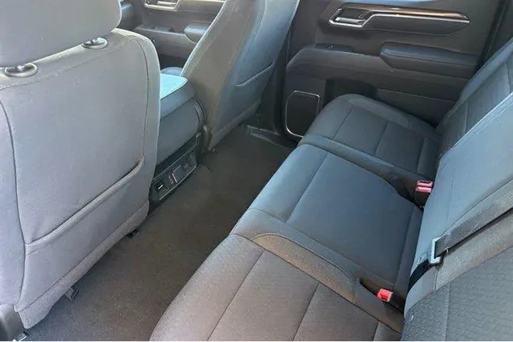 $37981 : Chevrolet Silverado 1500 202 image 6