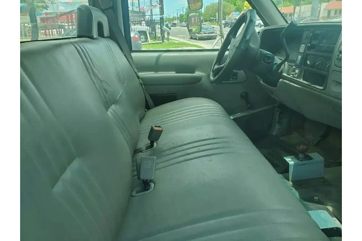 $5995 : 2002 CHEVROLET SILVERADO 3500 image 3