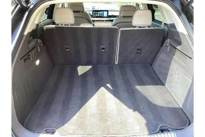 $27342 : Lincoln Nautilus 2021 AWD Re image 10