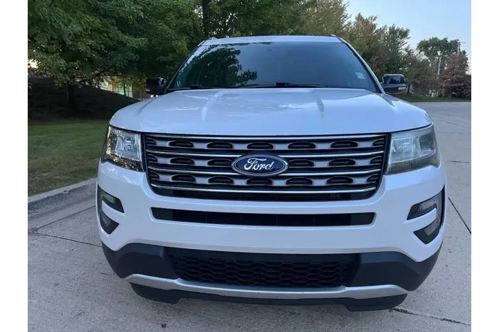 $9995 : 2016 Explorer XLT image 8