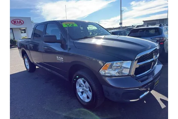 $26995 : Ram 1500 Classic 2021 4x4 SL image 9