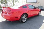 $9995 : 2005 Mustang V6 Deluxe thumbnail