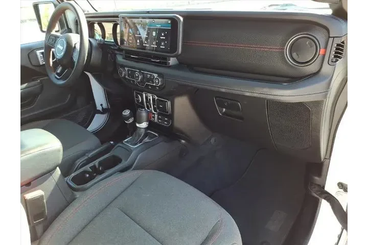 $38227 : Jeep Wrangler 2024 4x4 Rubic image 7