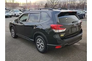 $15977 : Subaru Forester 2020 AWD Pre thumbnail