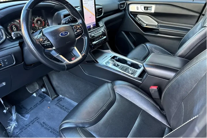 Ford Explorer 2022 AWD ST 4d image 10