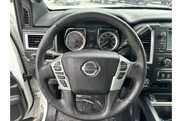 $30999 : Nissan Titan XD 2018 4x4 S 4 image 7